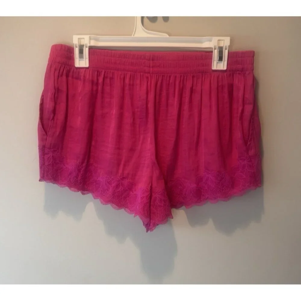 Soma Womens Deep Rose Pink‎ Lace Trim Satin Pajama Shorts M Loungewear Sexy